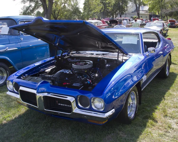 Modré 1970 pontiac lemans sport — Stock fotografie