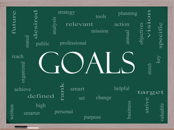 Голит слово на доске
