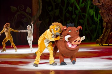Timon ve pumbaa sarılma