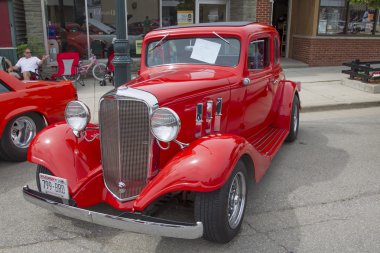 1933 kırmızı chevy coupe
