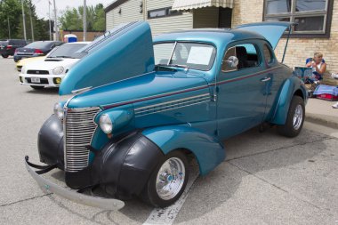 1938 mavi Chevrolet coupe