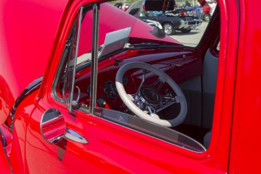 Kırmızı chevy antik pick up kamyon iç