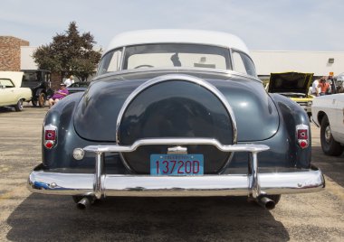 1952 Chevrolet deluxe mavi geri kapatın