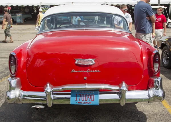 Widok z tyłu 1954 czerwony chevy bel air — Zdjęcie stockowe