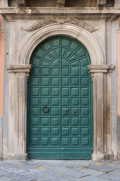 Italian Door Green Wood Decorated Rock Portal — Stock Photo, Image