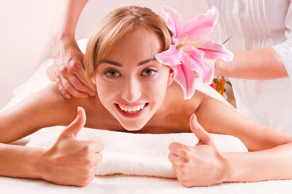 Young women in spa — Stock Photo, Image