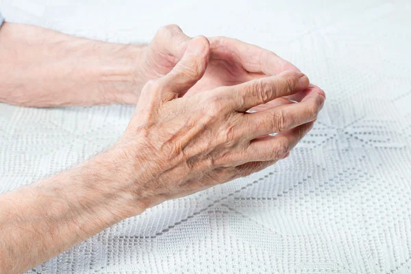 Old man's hands — Stock Photo, Image