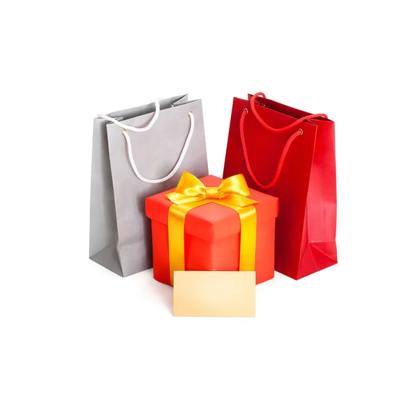 Rode doos met lint en de gift card — Stockfoto