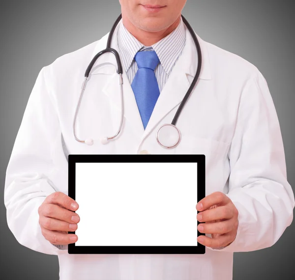 Médico trabajando con la tableta — Foto de Stock