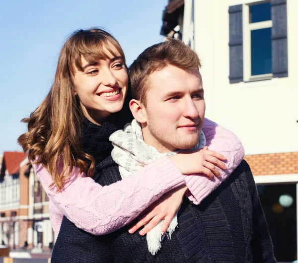 Beautiful Young Couple in Love on nature. — Stock Photo, Image