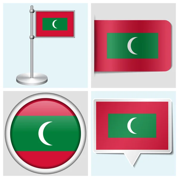 Maldivler bayrağı - çeşitli etiket, düğme, etiket ve flagstaff kümesi