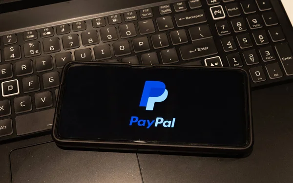 Paypal Logo Mobile Phone Sydney Australia July 2022 Imagen de stock