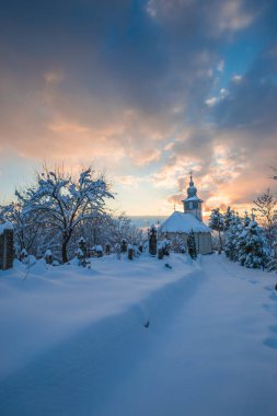 Kışın Ortodoks Tapınağı 'nın ilk görüntüsü
