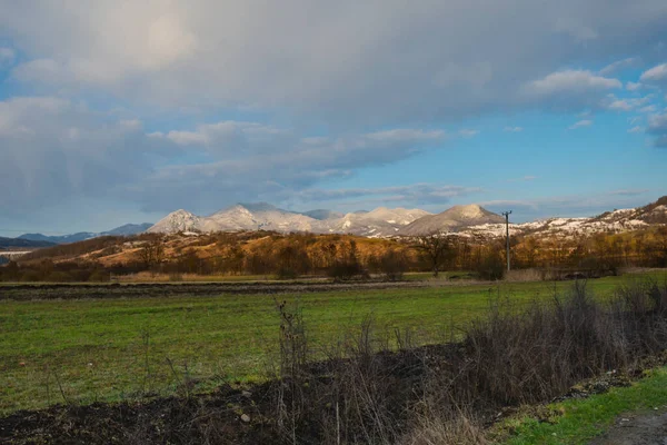 Bella Vista Sulle Montagne — Foto Stock