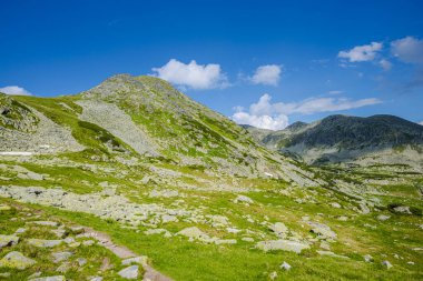 Dağ manzarasının güzelliği 