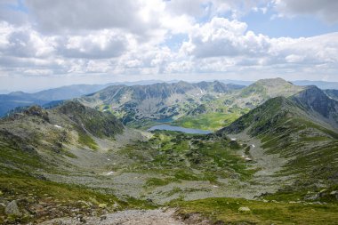 Dağ manzarasının güzelliği 