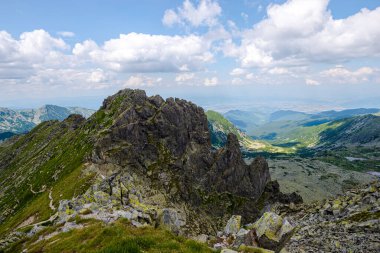 Dağ manzarasının güzelliği 