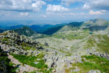 Dağ manzarasının güzelliği 