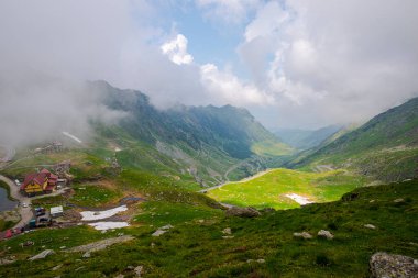 Dağların güzel manzarası