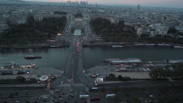 Panoramiczny widok palais de chaillot i trocadero — Wideo stockowe