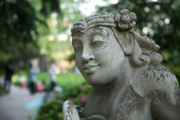 Taş Heykel Parkı'nda bir Tanrının shanghai