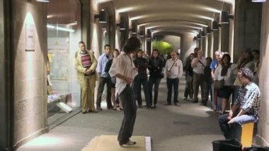 la rambla barcelona sokak dansçısı