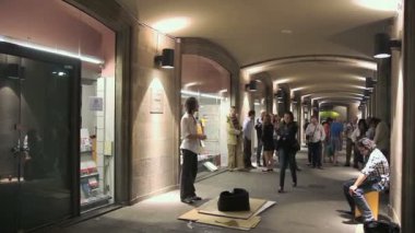 Barcelona'da sokak kazanç