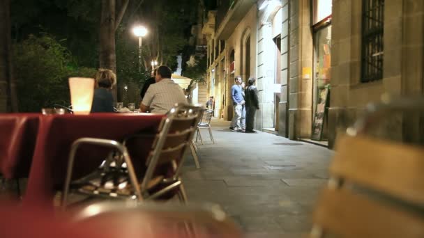 Straat café in barcelona — Stockvideo