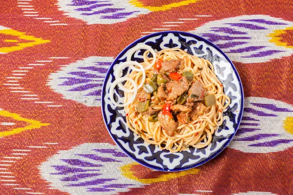 Özbek Ulusal Gıda geleneksel kumaş