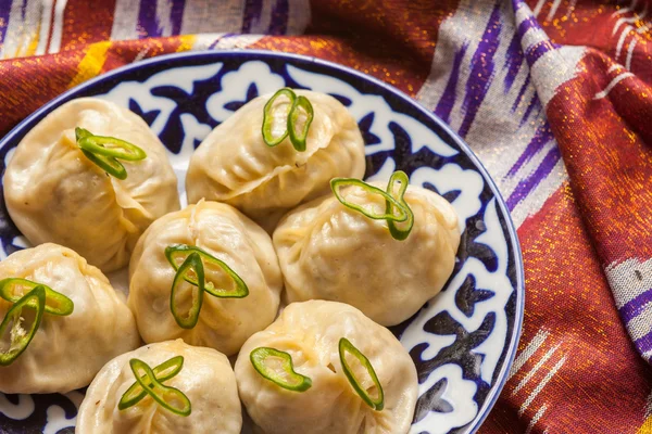 Özbek Ulusal Gıda geleneksel kumaş