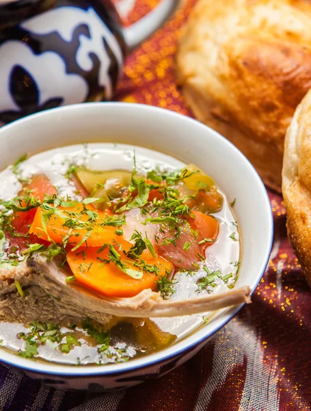 Özbek Ulusal Gıda geleneksel kumaş adras