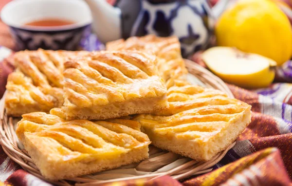 Özbek Ulusal Gıda geleneksel kumaş adras