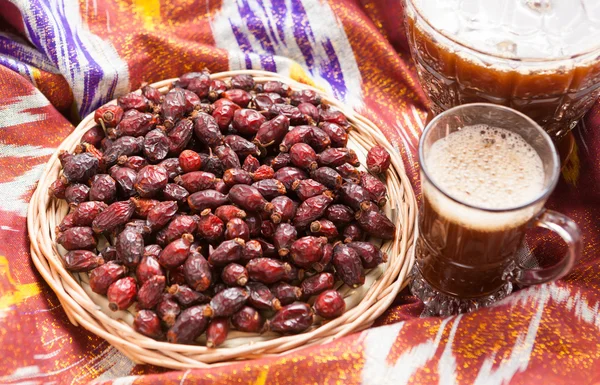 Özbek Ulusal Gıda geleneksel kumaş adras