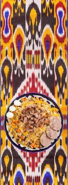 Özbek Ulusal Gıda geleneksel kumaş adras