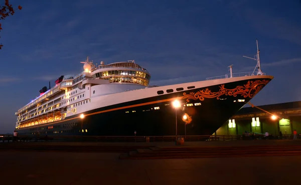 Disney Wonder ship visiting San Francisco, California — Stock Photo, Image