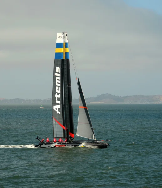 Equipo de carreras Artemis velero —  Fotos de Stock