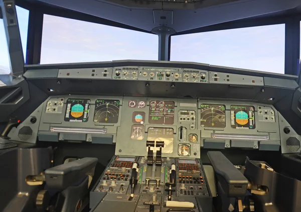 Passenger jet cockpit — Stock Photo, Image