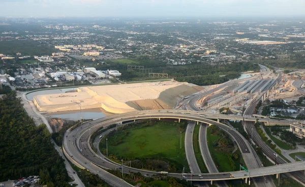 劳德代尔堡机场新跑道建设 — 图库照片