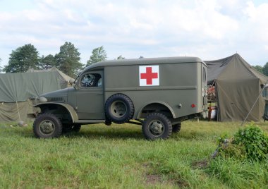 II. Dünya Savaşı dönemi ambulans