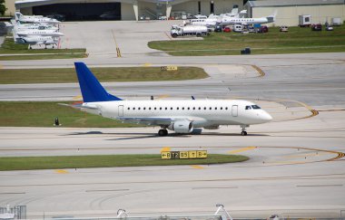 Embraer 170 reginal jet