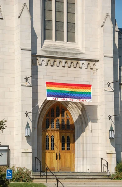 Iglesia bienvenida gay miembros —  Fotos de Stock