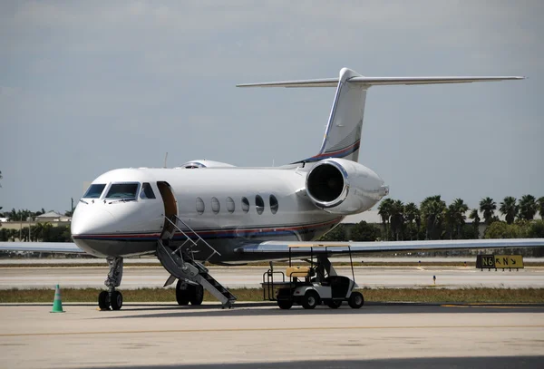 Modern corporate jet — Stock Photo, Image