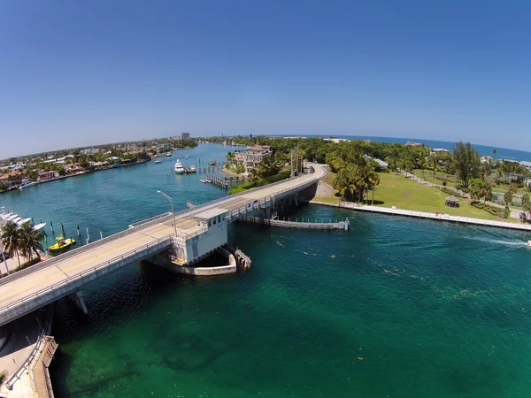 Kustnära vattenvägar i södra florida — Stockfoto