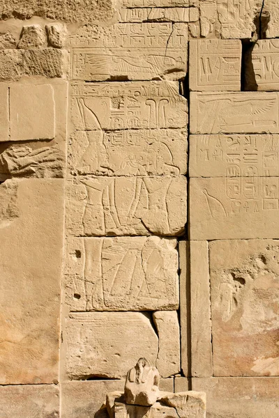 Karnak Tempel Komplex Luxor Egypten Forntida Basrelief Med Hieroglyfer Farao — Stockfoto