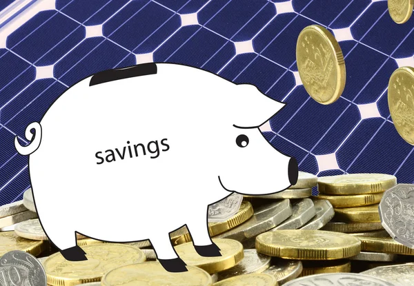 Ušetřit hromady peněz na solární piggbank — Stock fotografie