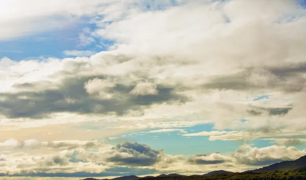 Ein stürmischer Himmel — Stockfoto