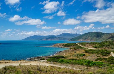Archer Point Kuzey Queensland Avustralya. Burası resifin kıyıya yakın olduğu yer. Güzel, berrak bir su var..