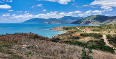 Archer Point Kuzey Queensland Avustralya. Burası resifin kıyıya yakın olduğu yer. Güzel, berrak bir su var..