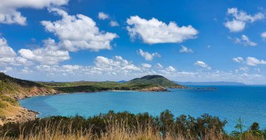 Archer Point Kuzey Queensland Avustralya. Güzel, berrak suyu olan plaj.