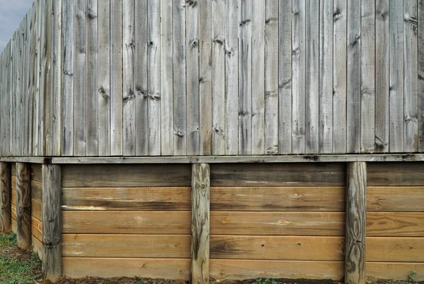 Holzzaun Ein Haus Für Haussicherheit Und Stützmauer — Stockfoto